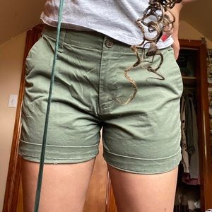 GAP khaki shorts